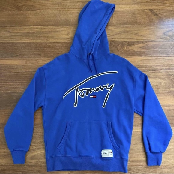 Tommy Hilfiger sweater - Picture 1 of 4